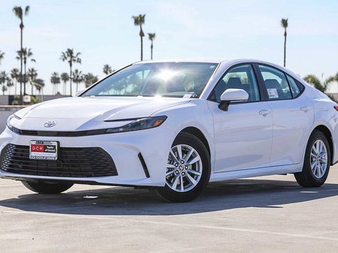New 2026 Toyota Camry LE image 1