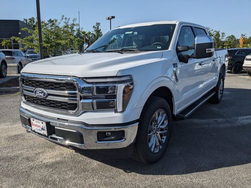 New 2025 Ford F150 Lariat w/ Equipment Group 501A Mid image 9