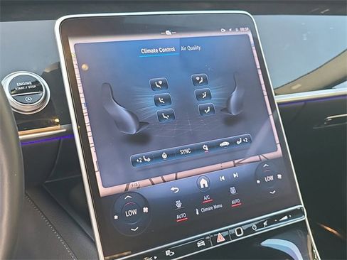 Used 2022 Mercedes-Benz S 580 4MATIC Sedan image 33