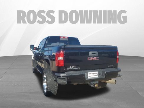 Used 2019 GMC Sierra 2500 Denali w/ Duramax Plus Package image 6
