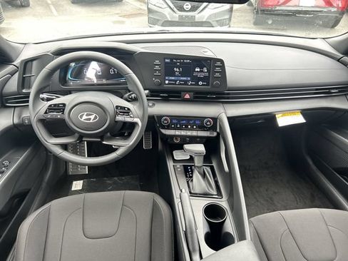 New 2026 Hyundai Elantra Sport FWD image 24