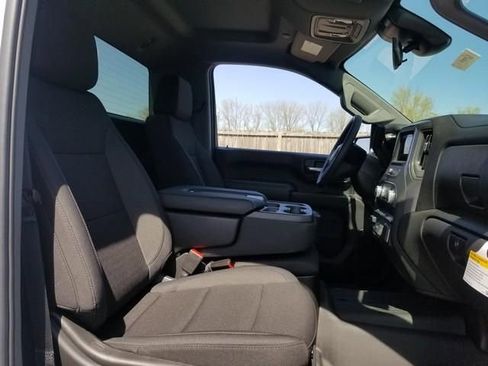 New 2025 GMC Sierra 2500 Pro image 15