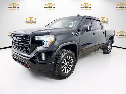 Used 2021 GMC Sierra 1500 AT4 w/ AT4 Value Package AWD/4WD image 3
