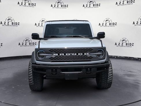 Used 2021 Ford Bronco Badlands image 2