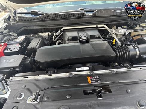 Used 2023 Chevrolet Colorado Trail Boss w/ Technology Package AWD/4WD image 19