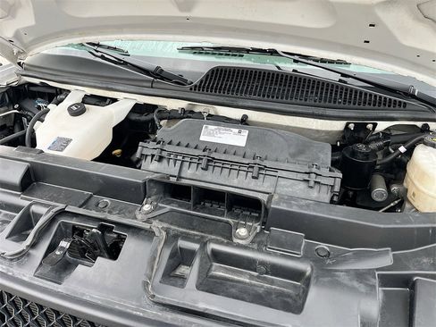 Used 2024 Chevrolet Express 2500 w/ Driver Convenience Package image 27