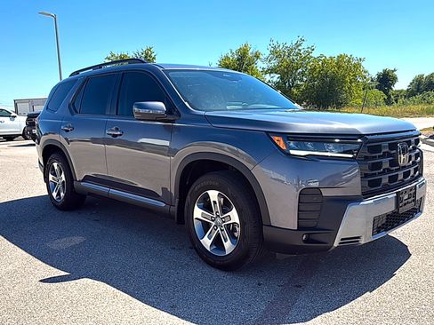 Used 2026 Honda Pilot EX-L image 3