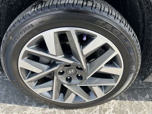 Used 2022 Hyundai Santa Fe Calligraphy image 22