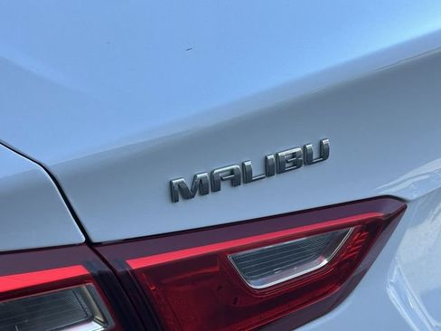 Used 2023 Chevrolet Malibu LT FWD image 3
