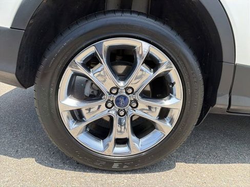 Used 2015 Ford Escape SE w/ Equipment Group 201A AWD/4WD image 24