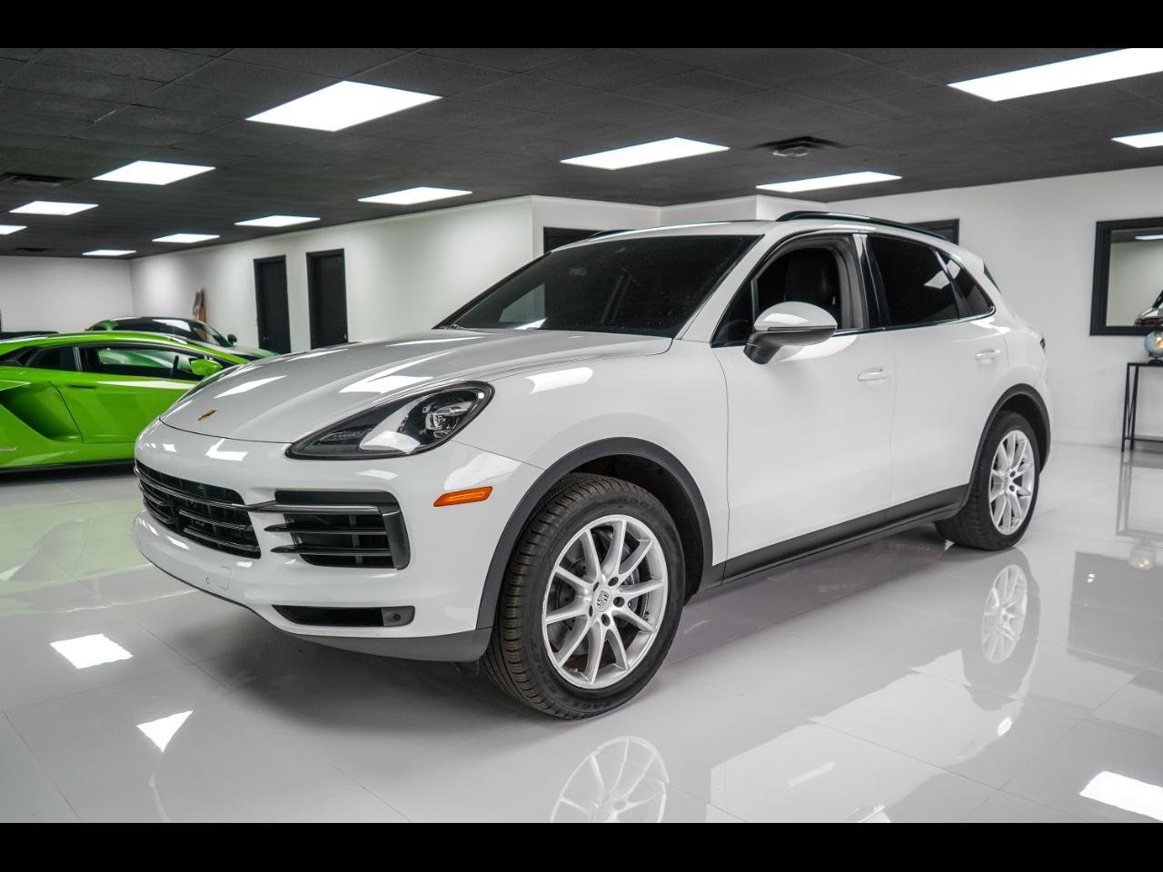 Used 2021 Porsche Cayenne AWD/4WD image 1