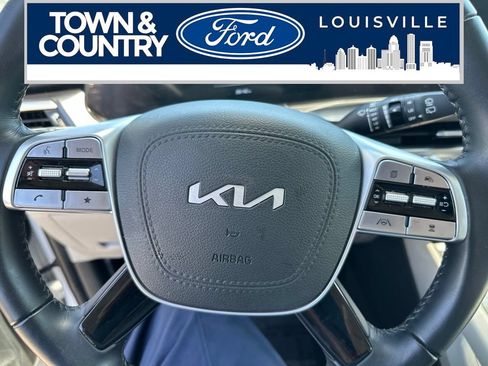 Used 2025 Kia Telluride S FWD image 26