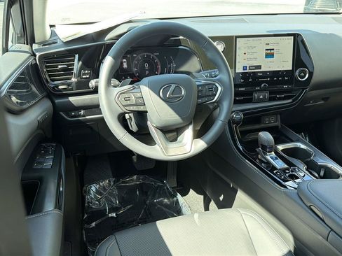 Certified 2025 Lexus NX 350 AWD w/ Accessory Package (2T) image 18