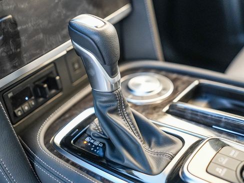 Used 2024 Nissan Armada Platinum w/ Captain's Chairs Package image 22