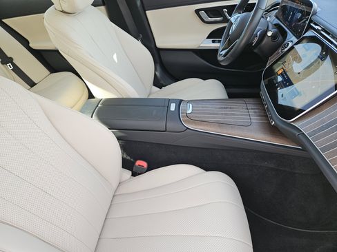 Used 2025 Mercedes-Benz E 350 Sedan image 14