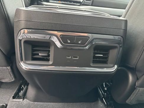 Used 2025 Chevrolet Silverado 2500 LTZ w/ LTZ Premium Package AWD/4WD image 29
