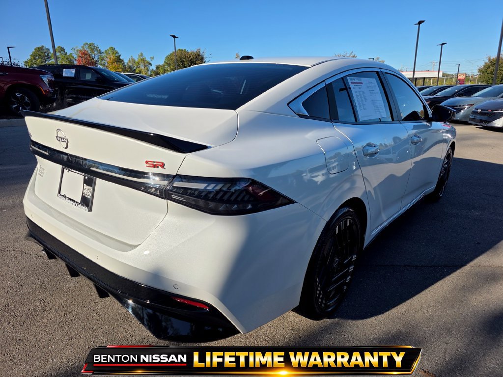Used 2026 Nissan Sentra SR w/ SR Premium Package FWD image 9