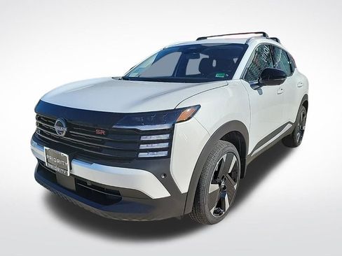 New 2026 Nissan Kicks SR w/ Cold Weather Package image 1