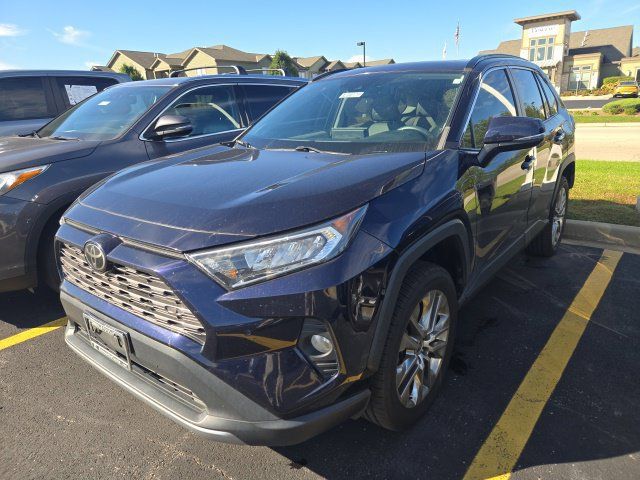 Used 2021 Toyota RAV4 Limited w/ Limited Grade Weather Package AWD/4WD image 3