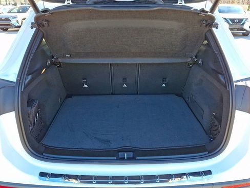 Used 2024 Mercedes-Benz GLA 250 4MATIC image 30