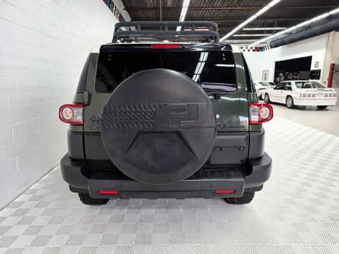 Used 2013 Toyota FJ Cruiser 4WD image 17