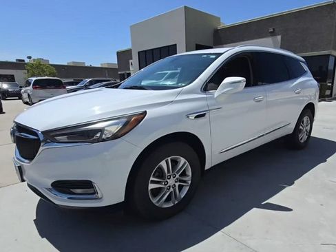 Used 2018 Buick Enclave Essence w/ Trailering Package FWD image 1