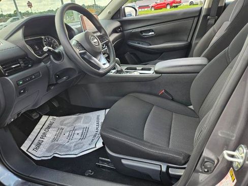 Certified 2024 Nissan Sentra SV FWD image 9