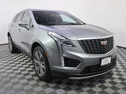 Used 2025 Cadillac XT5 Premium Luxury AWD/4WD image 9