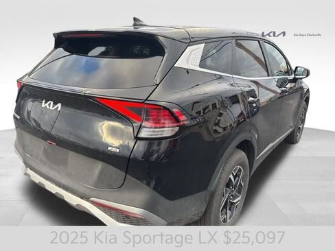 Certified 2025 Kia Sportage LX image 8