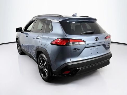 Used 2023 Toyota Corolla Cross AWD Hybrid w/ Convenience Package image 5
