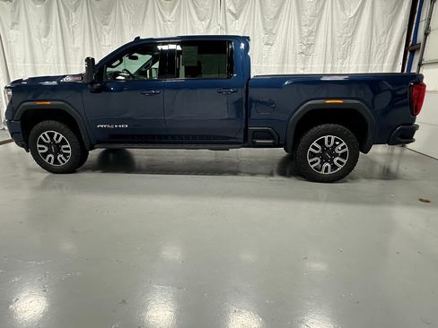 Used 2022 GMC Sierra 2500 AT4 image 4
