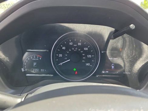 Used 2022 Honda HR-V EX image 19