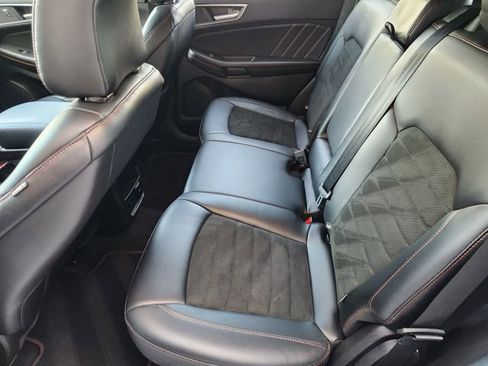 Used 2022 Ford Edge ST-Line image 29
