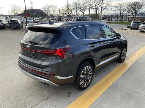 Used 2023 Hyundai Santa Fe Calligraphy image 3