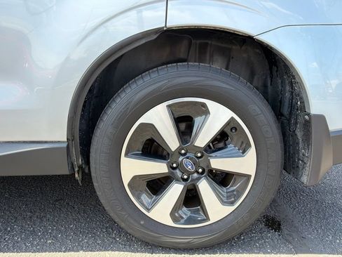 Used 2018 Subaru Forester 2.5i Limited AWD/4WD image 7