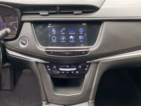 Used 2018 Cadillac XT5 Premium Luxury AWD/4WD image 26