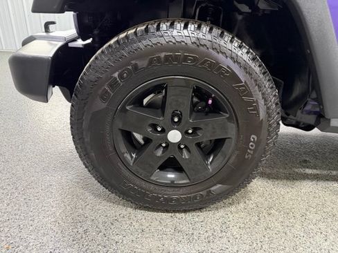 Used 2017 Jeep Wrangler Unlimited Sport w/ Quick Order Package 24S AWD/4WD image 24