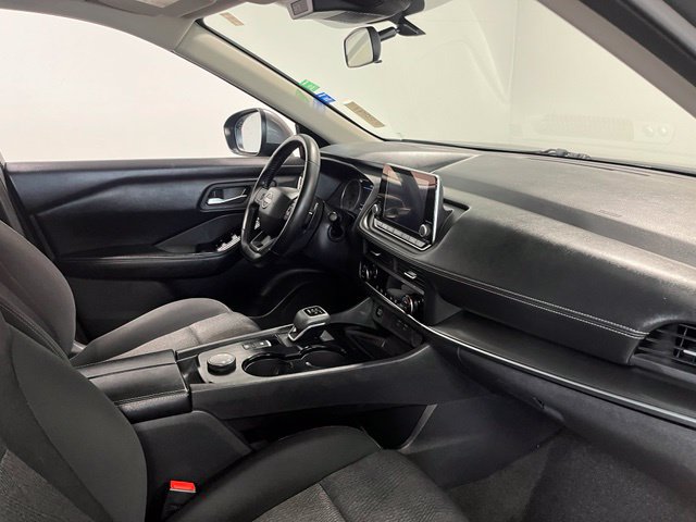 Used 2025 Nissan Rogue SV AWD/4WD image 11