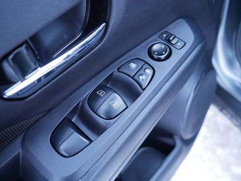 Certified 2024 Nissan Kicks SV image 19