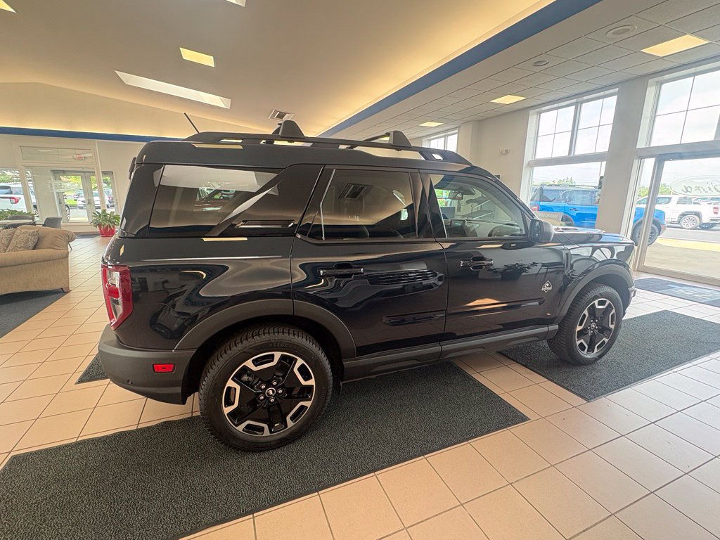 Used 2023 Ford Bronco Sport Outer Banks AWD/4WD image 7