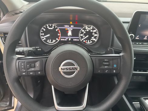 Used 2021 Nissan Rogue SV AWD/4WD image 15