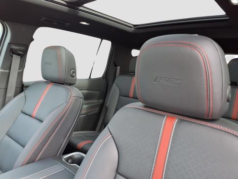 Used 2024 Chevrolet Traverse RS w/ LPO, Floor Liner Package AWD/4WD image 21