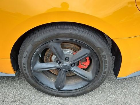 Used 2019 Ford Mustang Coupe w/ Ecoboost Performance Package RWD image 9