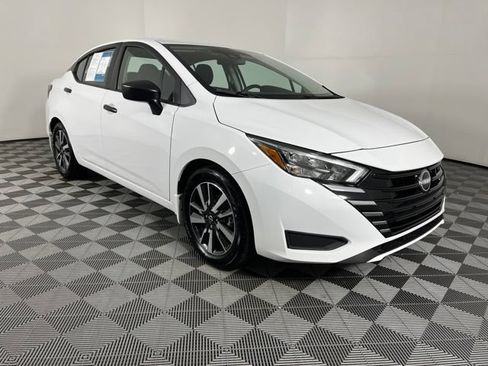 Certified 2025 Nissan Versa S w/ S Plus Package FWD image 3