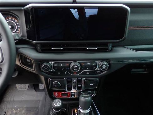 New 2026 Jeep Gladiator Mojave AWD/4WD image 15