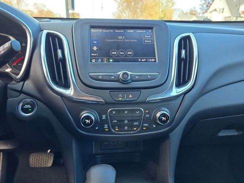 Used 2022 Chevrolet Equinox LT image 35