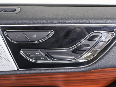 Used 2022 Lincoln Navigator Reserve image 46