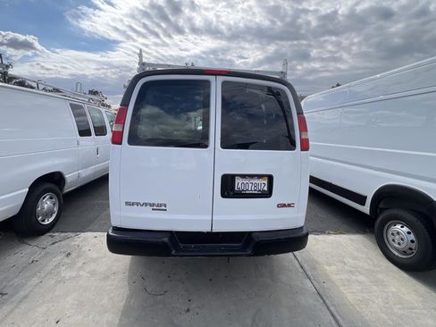 Used 2014 GMC Savana 2500 RWD image 5