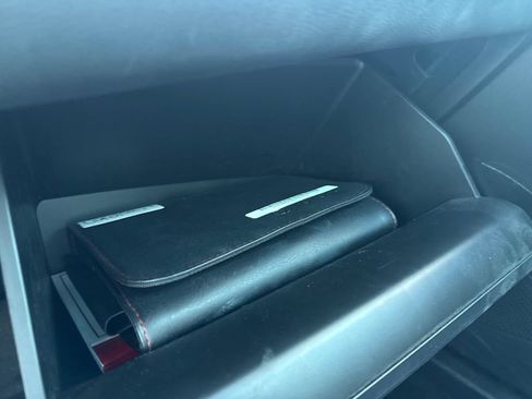 Used 2022 Toyota Corolla SE w/ Carpet Mat Package (TMS) FWD image 19