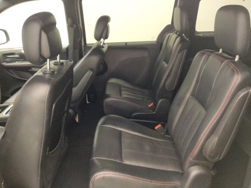 Used 2017 Dodge Grand Caravan GT FWD image 18